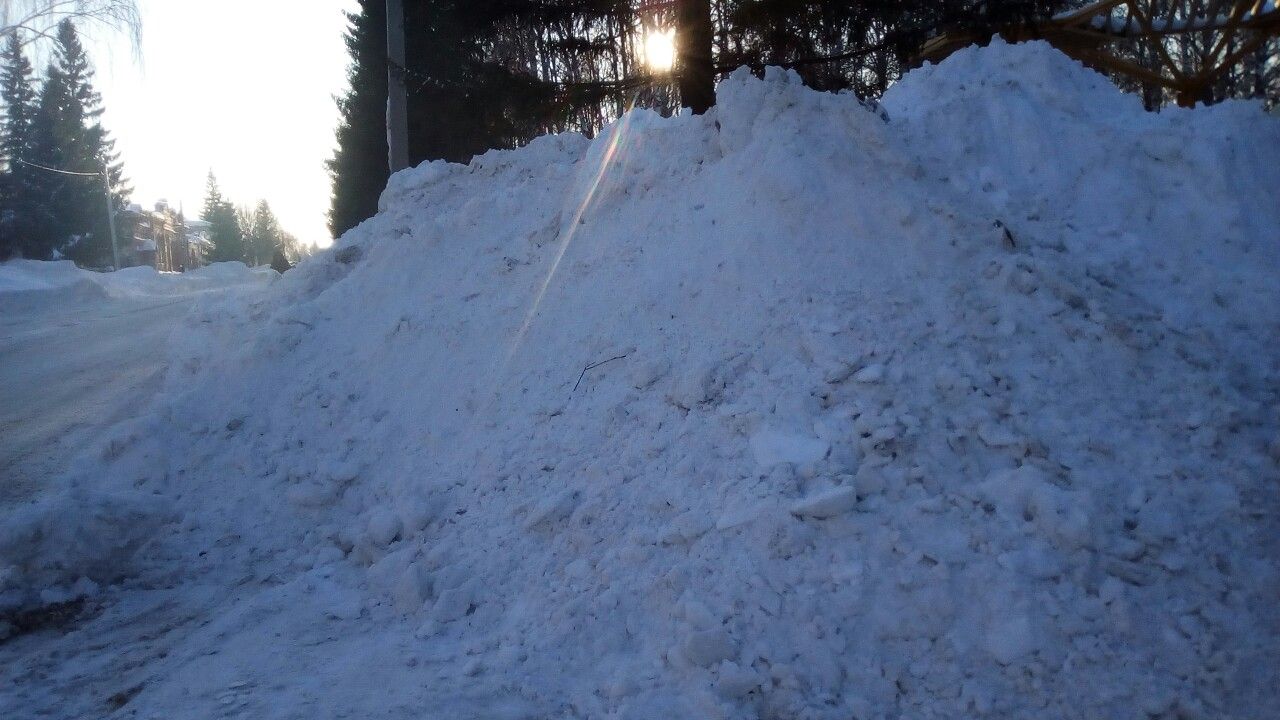 Уборка снега в Тетюшах