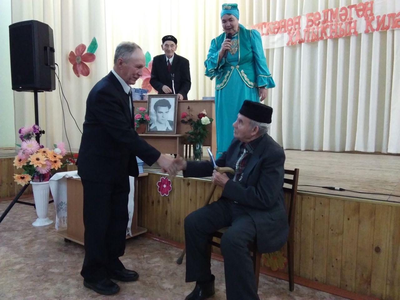 В Большетарханском СДК прошла презентация книги писателя Рината Нуруллина