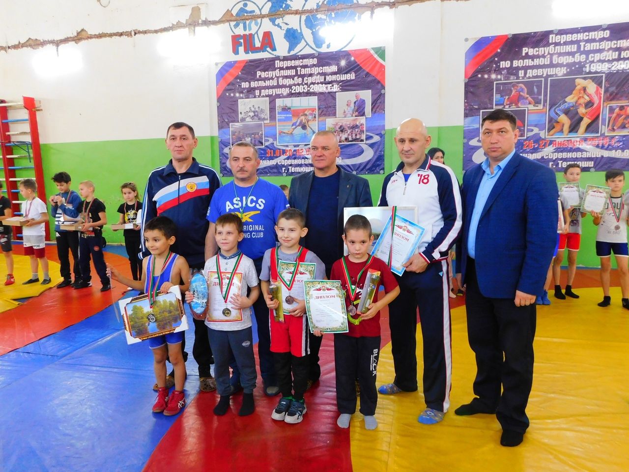 В Тетюшах прошли традиционные соревнования по вольной борьбе