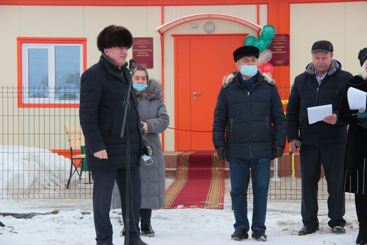 Состоялось открытие модульной врачебной амбулатории в Большом Шемякине