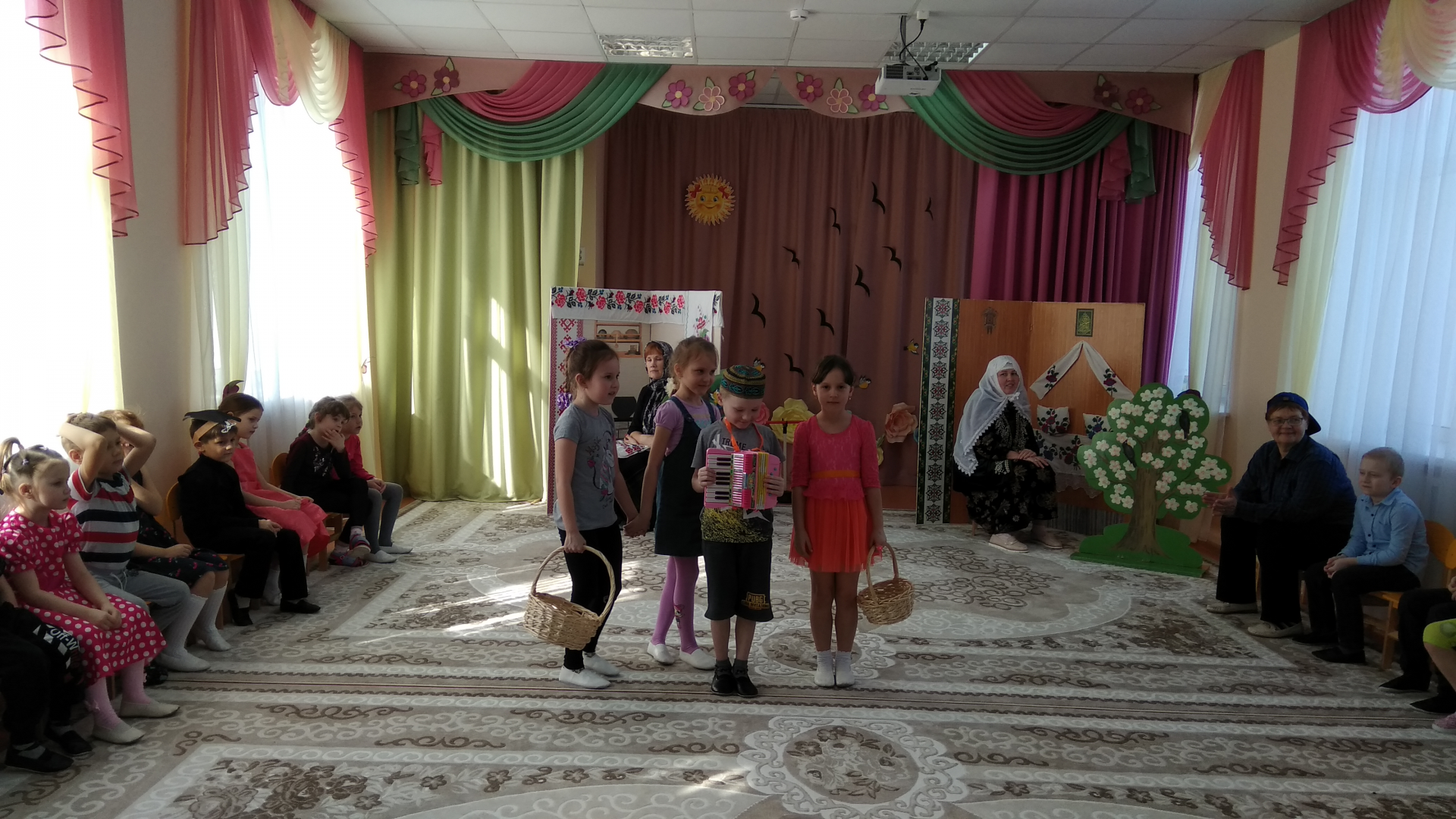 В Тетюшах, в детском саду «Березка» прошел традиционный татарский  праздник «Карга боткасы»