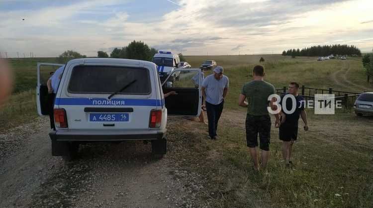 В Татарстане мужчина утонул на глазах у сестры после совместных посиделок на берегу пруда