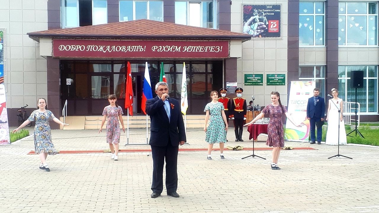 В Тетюшах прошла церемония вручения книг «Татарстан: все для фронта, все для победы! 1941-1945»