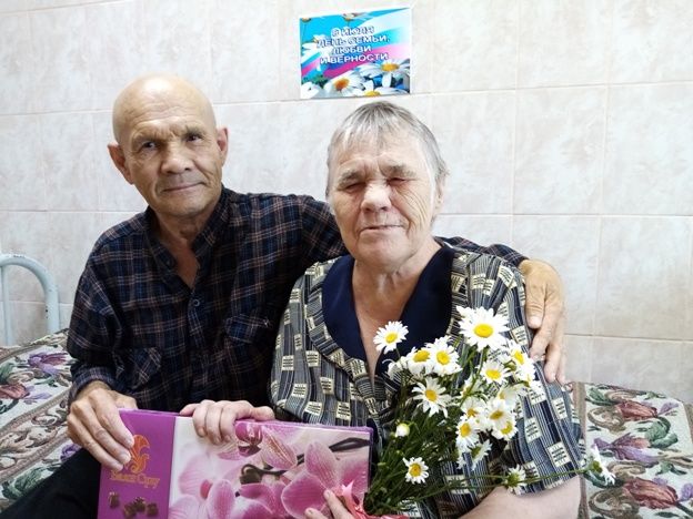 В Тетюшском доме-интернате для престарелых и инвалидов прошло мероприятие ко Дню семьи, любви и верности