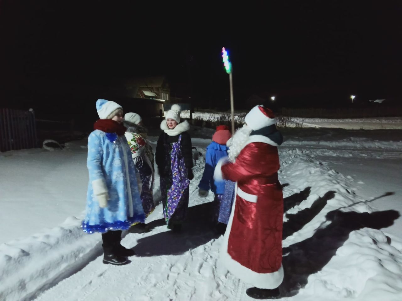 В канун Рождества иоковцы вышли колядовать