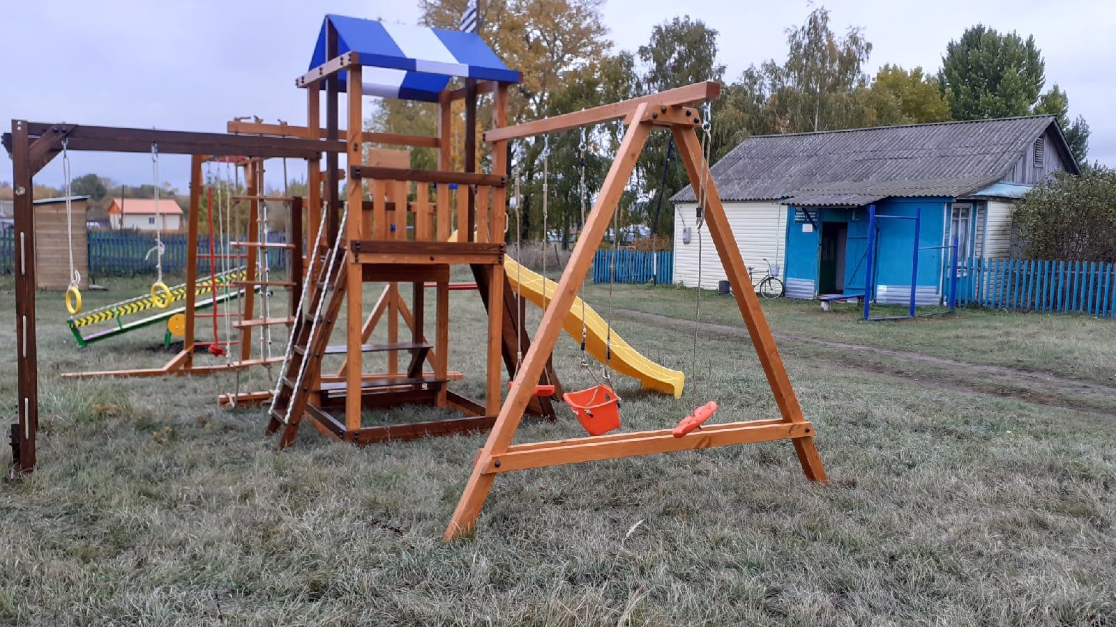 В селе Иоково Тетюшского района установили детскую площадку