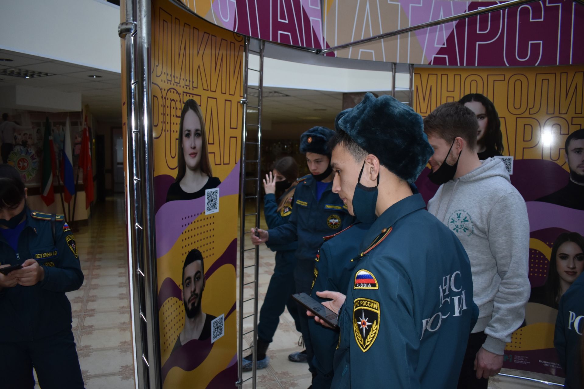 Тетюшанам представили передвижную фотовыставку «Многоликий Татарстан»