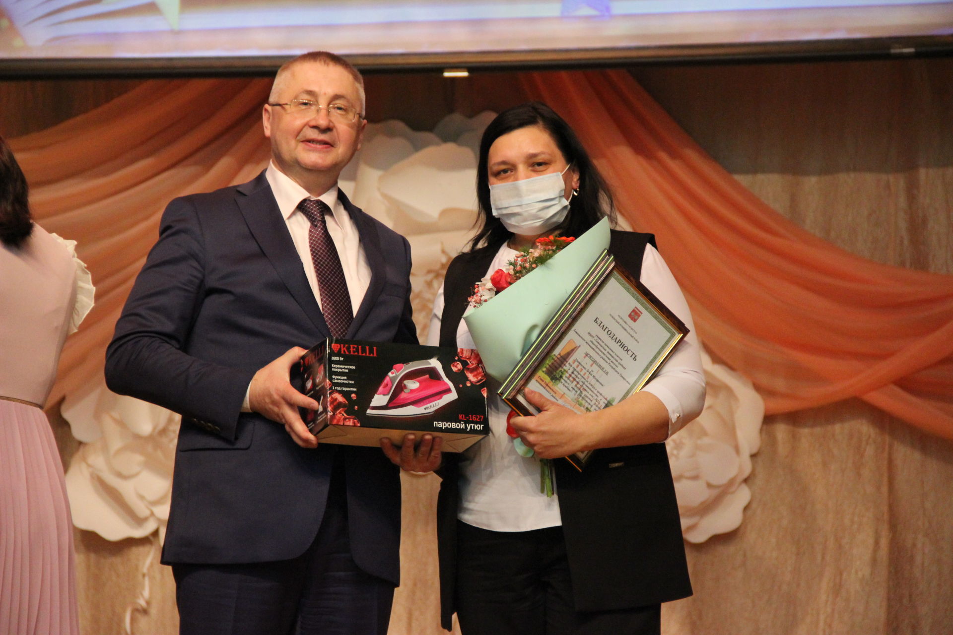 В Тетюшах чествовали педагогов, победителей и призеров муниципальных этапов конкурсов профмастерства