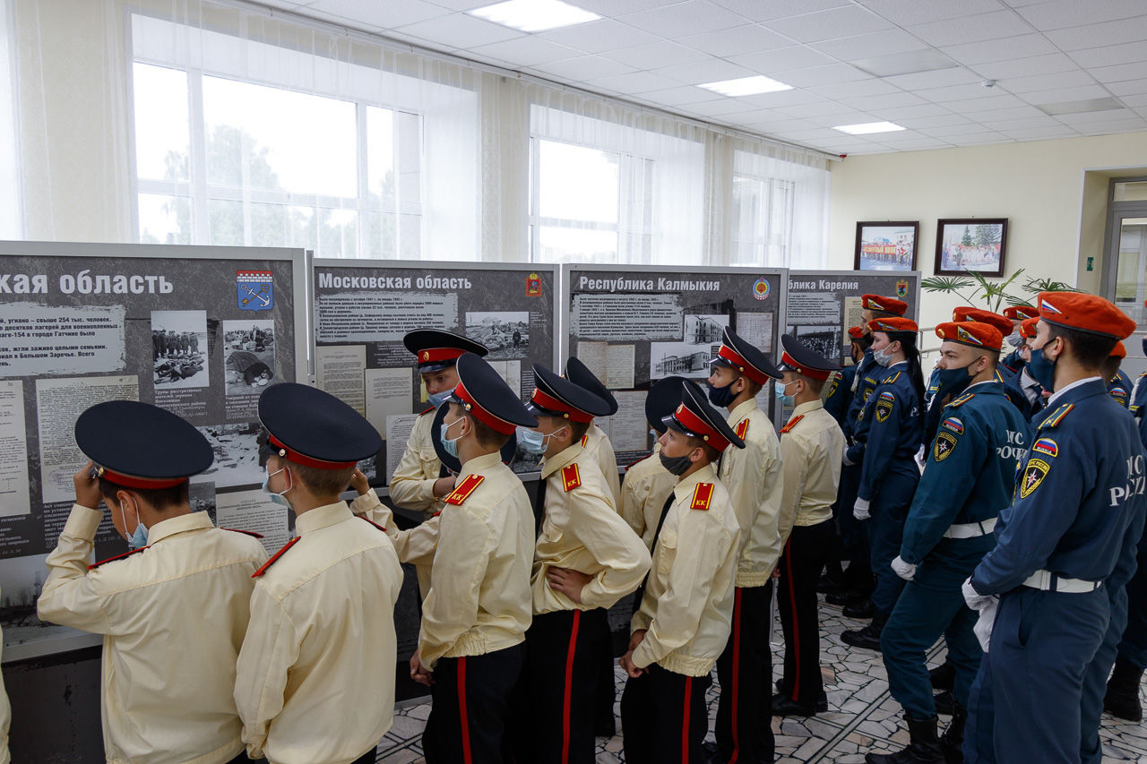 В Тетюшах в РДК открылась выставка «Без срока давности»