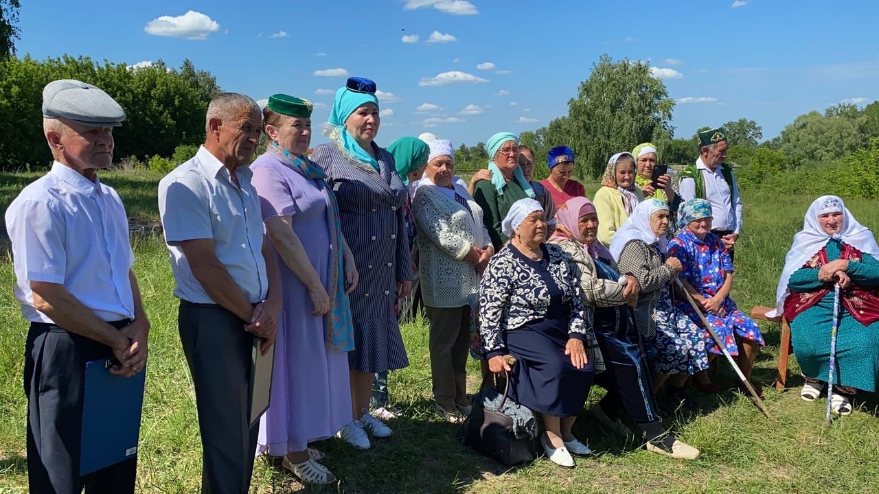 В селе Байрашево провели эколого-краеведческий праздник «Живи, родник, живи!»