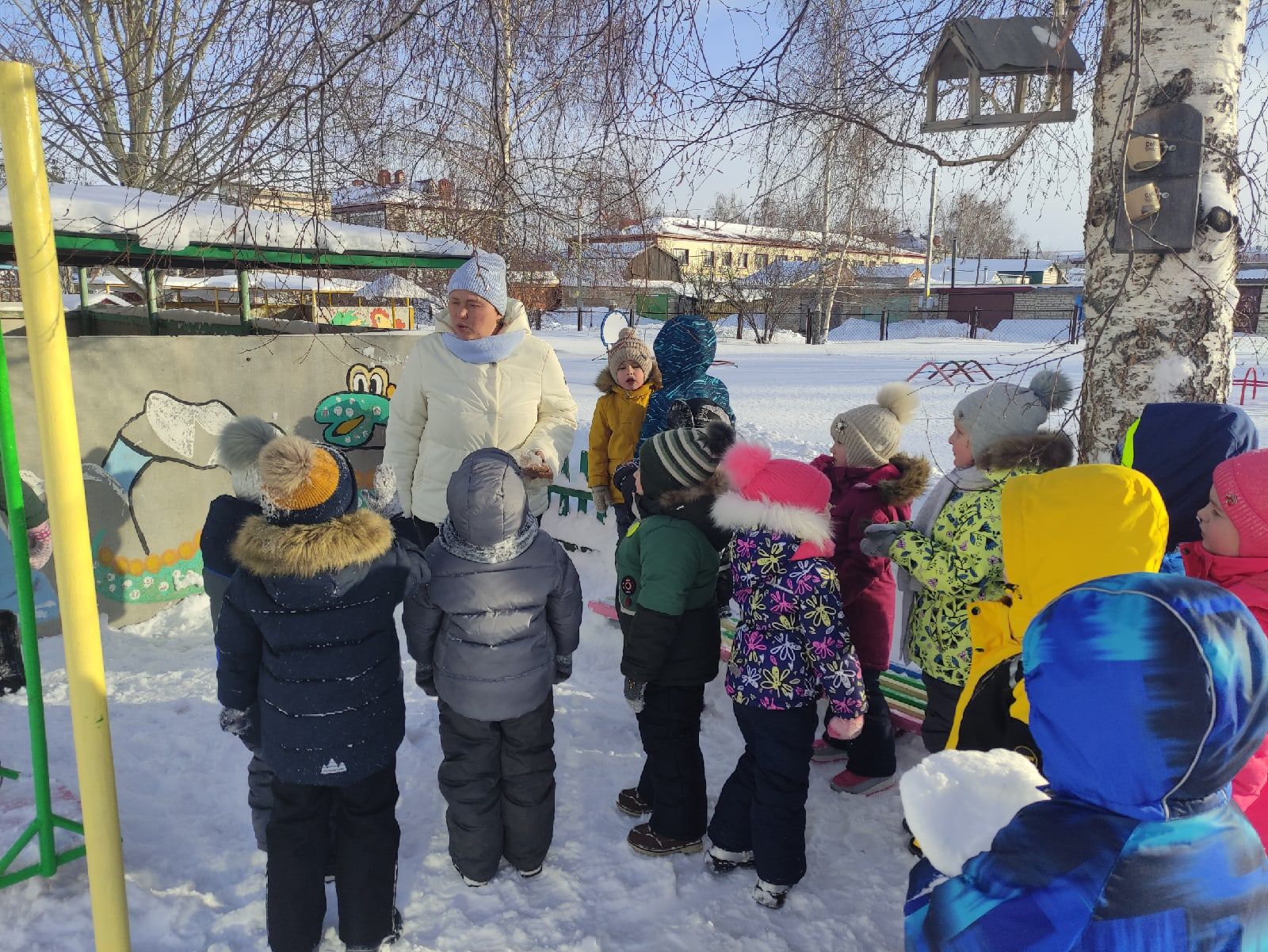 Воспитанники детсада "Сказка" города Тетюши присоединились к акции "Покормите птиц зимой!"