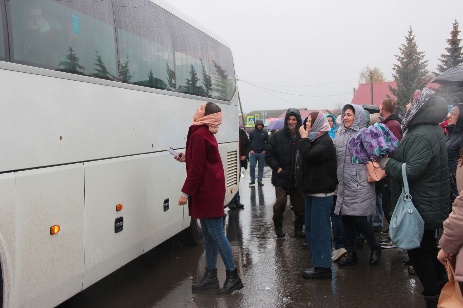 Сегодня в Тетюшах проводили граждан, призванных в рамках частичной мобилизации