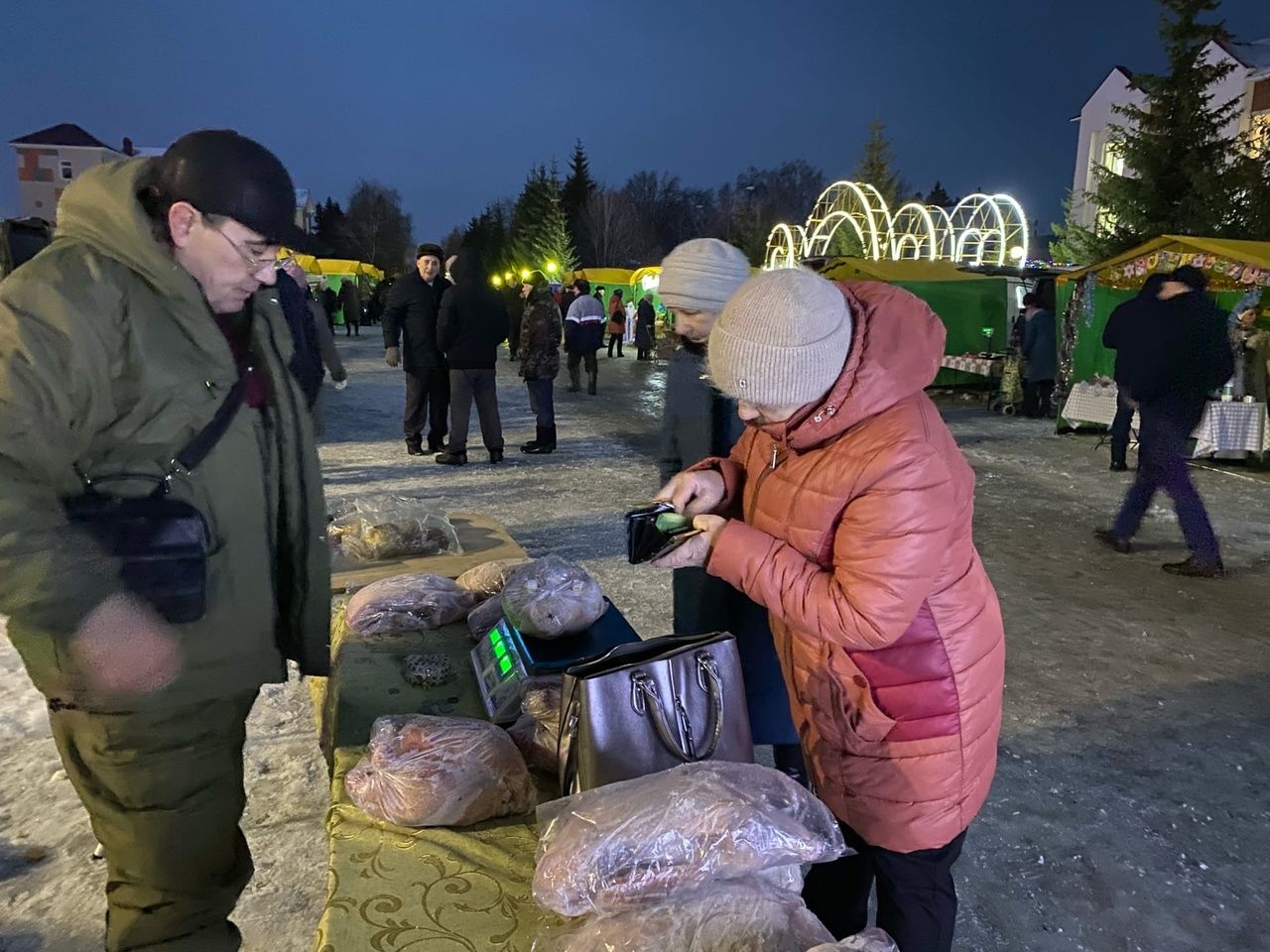 В Тетюшах состоялась последняя в этом году сельскохозяйственная ярмарка