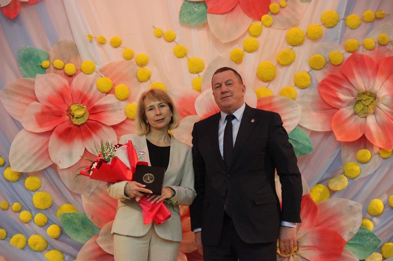 В РДК состоялось торжественное награждение жительниц Тетюшского района