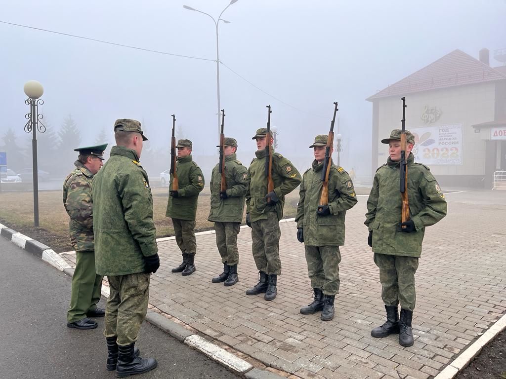 Подготовка к параду стартовала по всей стране, в том числе и в Тетюшах