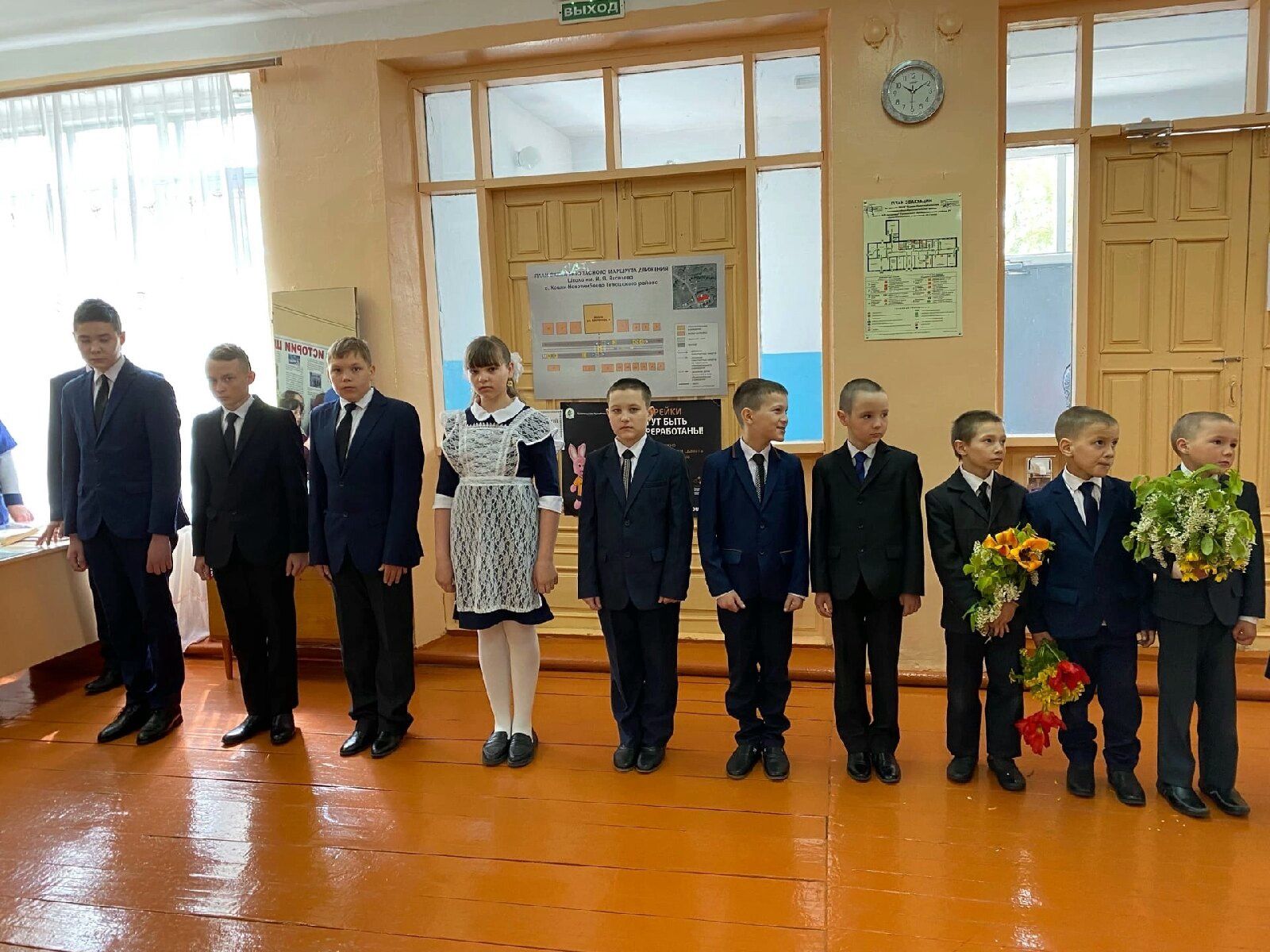 Последний звонок прозвенел в Кошки-Новотимбаевской средней школе
