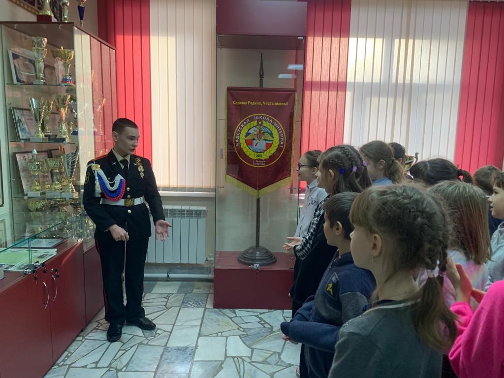 В Тетюшской кадетской школе-интернате принимали гостей.