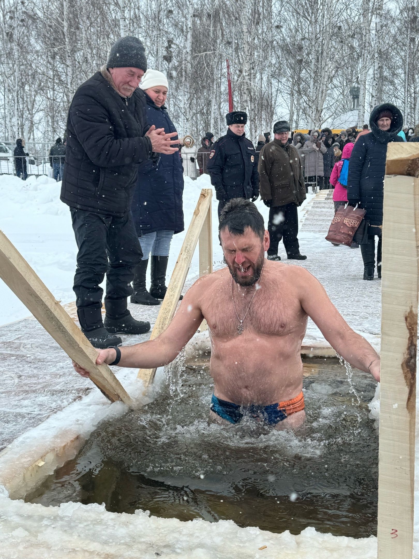 Крещенские купания прошли в Тетюшах на городском пруду