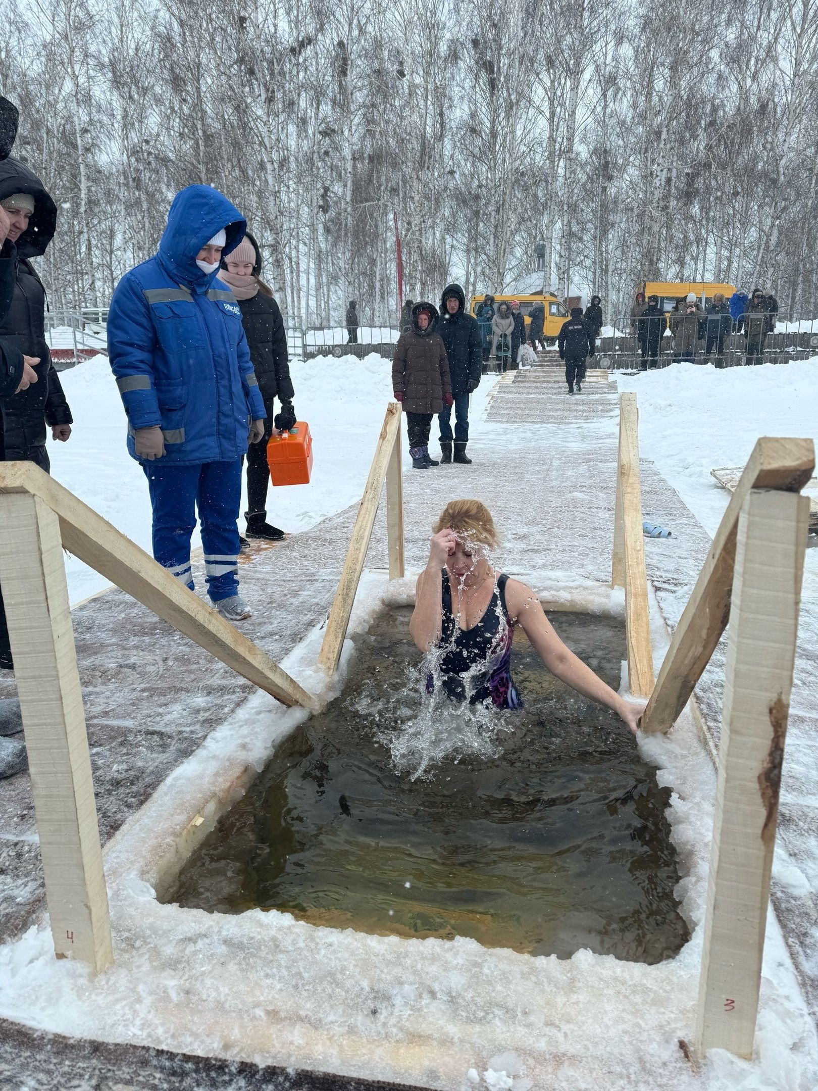 Крещенские купания прошли в Тетюшах на городском пруду