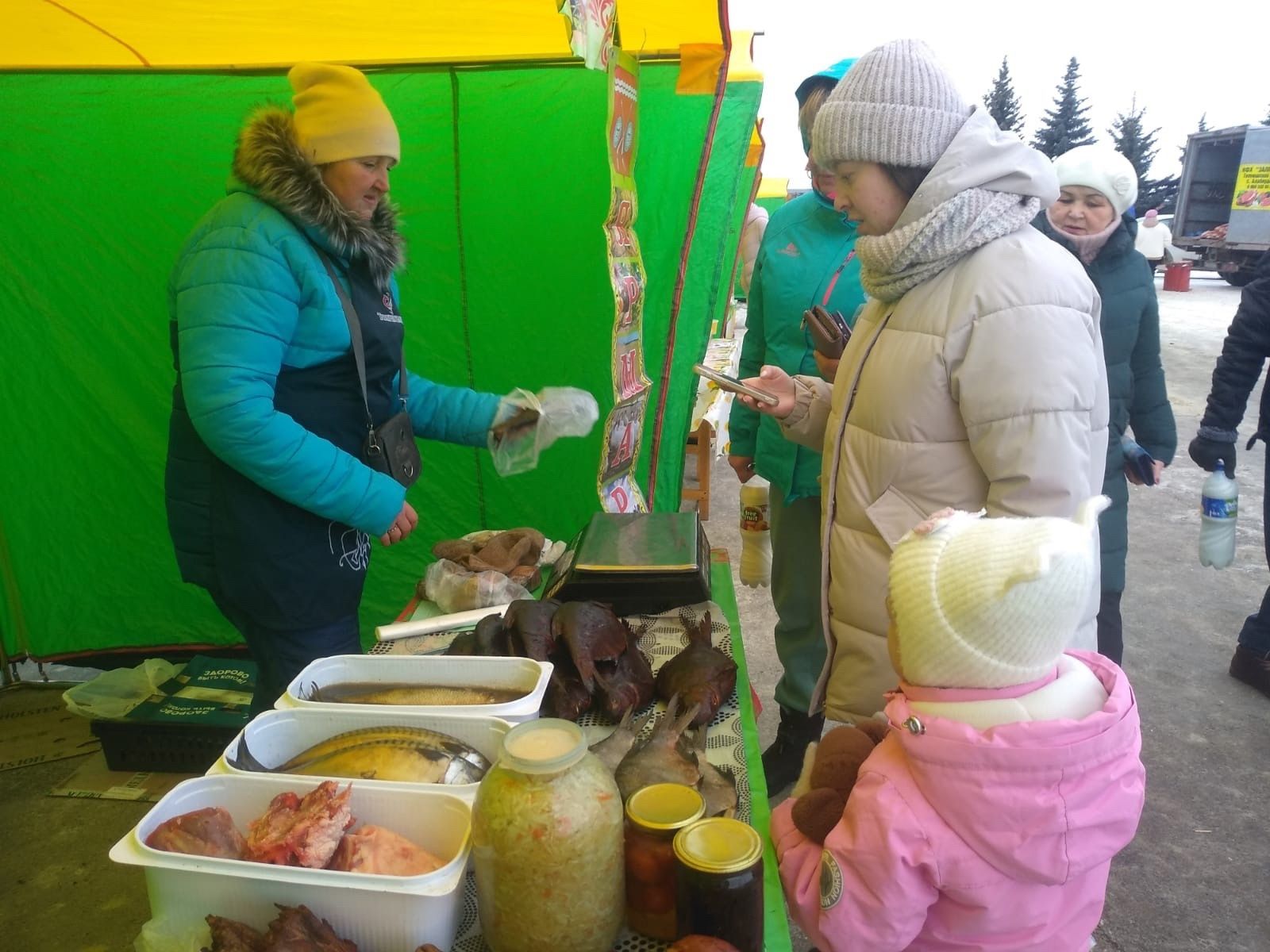 Тетюшане побывали на весенней сельхозярмарке