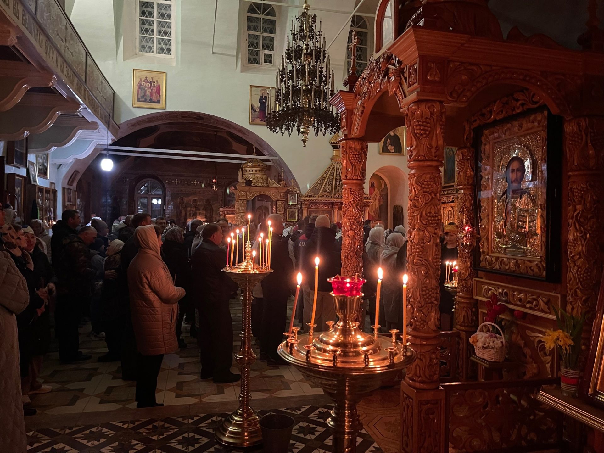 В Тетюшах, в Троицком соборе, состоялось Пасхальное богослужение