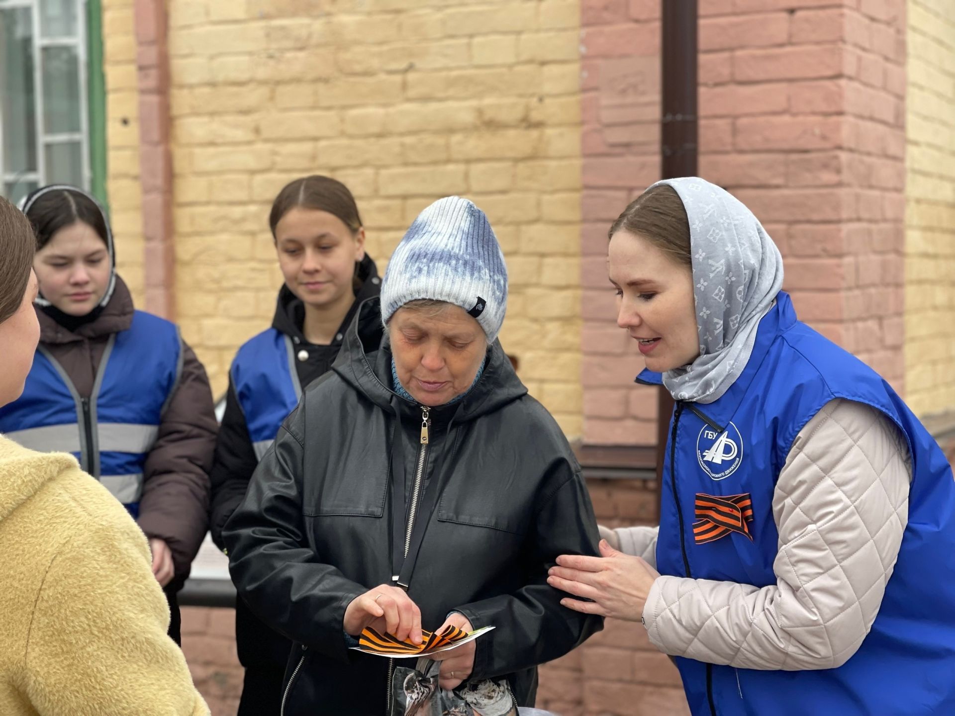 В Тетюшах была проведена патриотическая акция «Ленточка Победы»