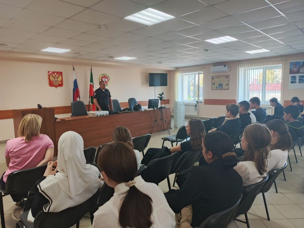 Школьники Тетюшского района погрузились в профессию полицейского!