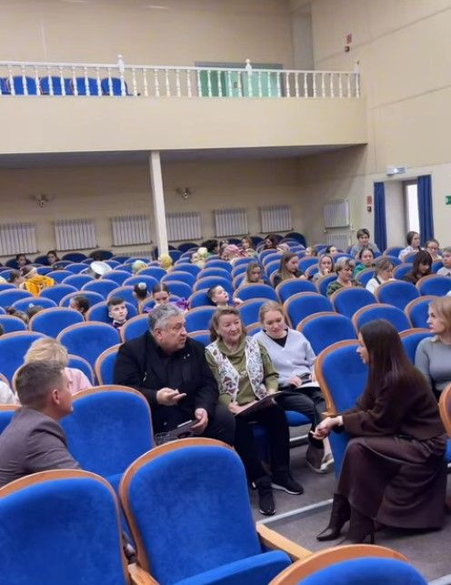 Тәтештә «Созвездие-Йолдызлык» фестивале жюри әгъзалары фестивальдә катнашучылар белән очрашты