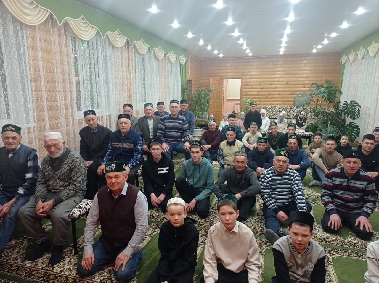 Рамазан ае берләштерә