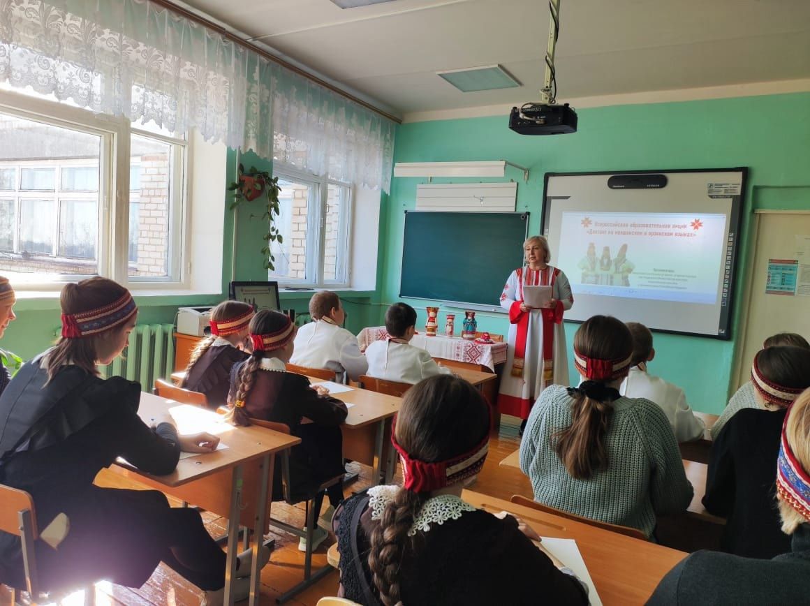 Всероссийский диктант на мокшанском и эрзянском языках