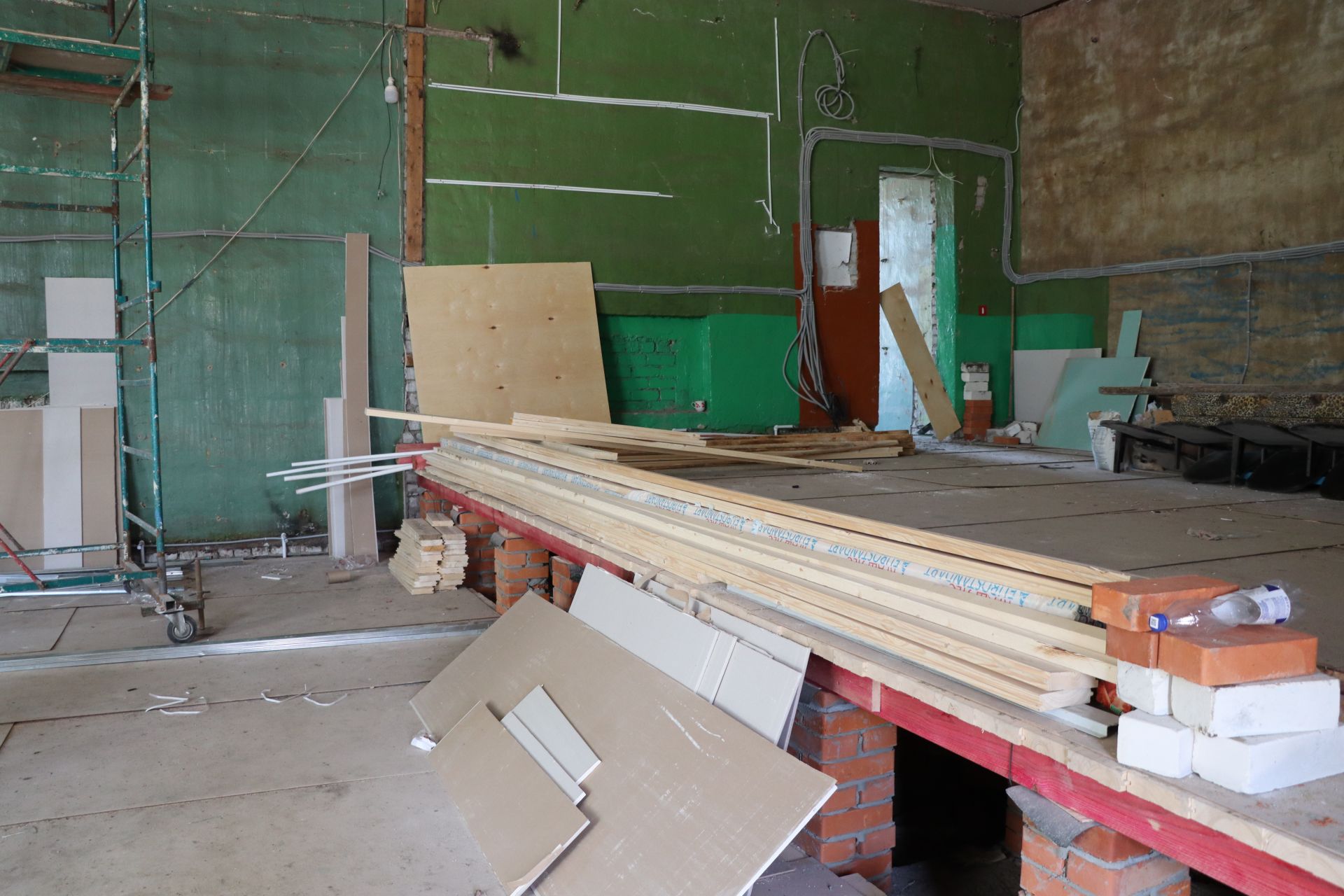 Капитальный ремонт Дома культуры в Алабердино продолжается