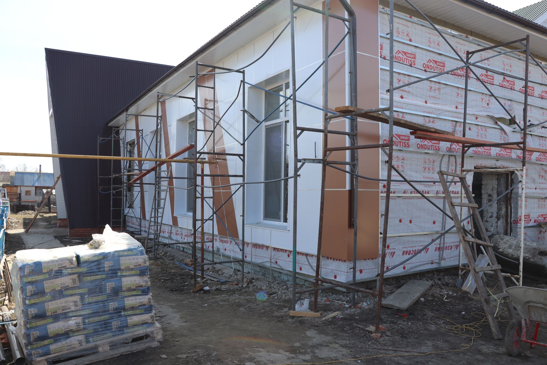 Капитальный ремонт Дома культуры в Алабердино продолжается