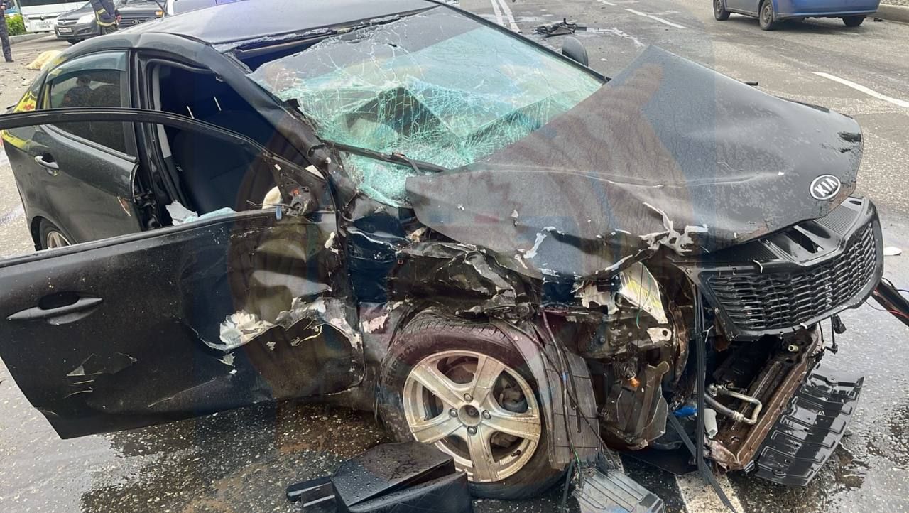 Авария в Нижнекамске: погибла пассажирка Kia при столкновении с Toyota
