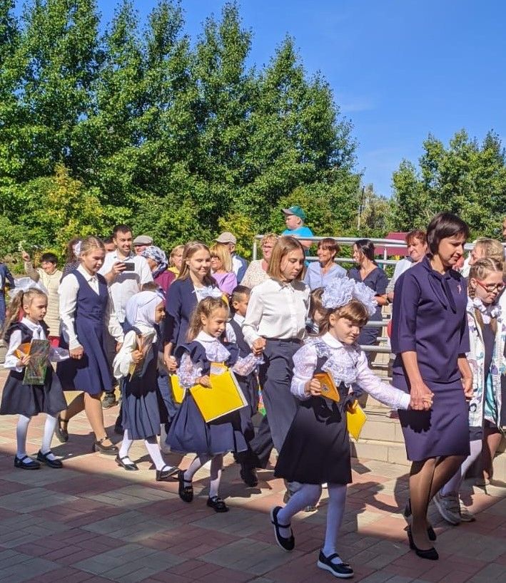 Сбор детей в школу в Татарстане в 2025 году обойдется родителям в сумму порядка 16 тысяч рублей