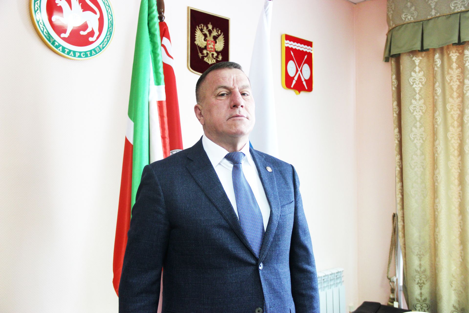 Работников и ветеранов строительной отрасли района поздравляет глава Тетюшского района