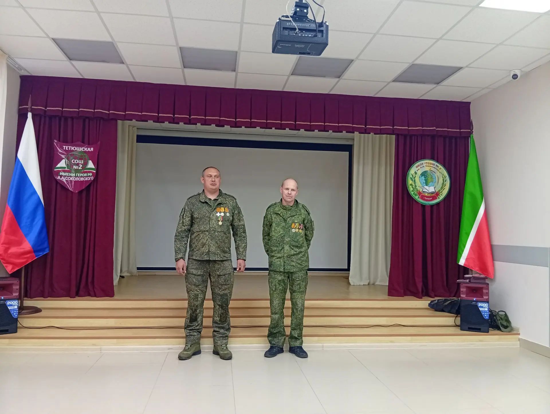 Бойцы инженерно-саперной роты встретились со школьниками