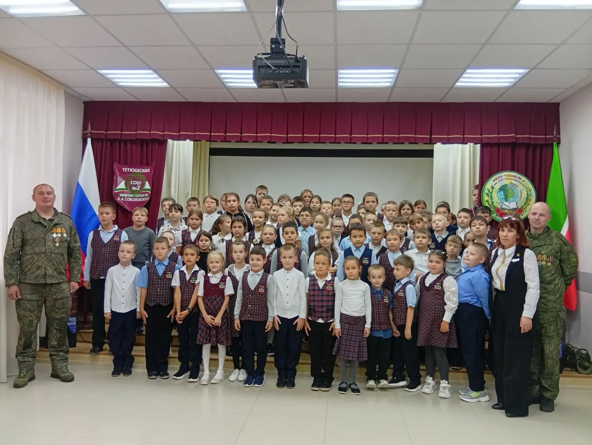 Бойцы инженерно-саперной роты встретились со школьниками