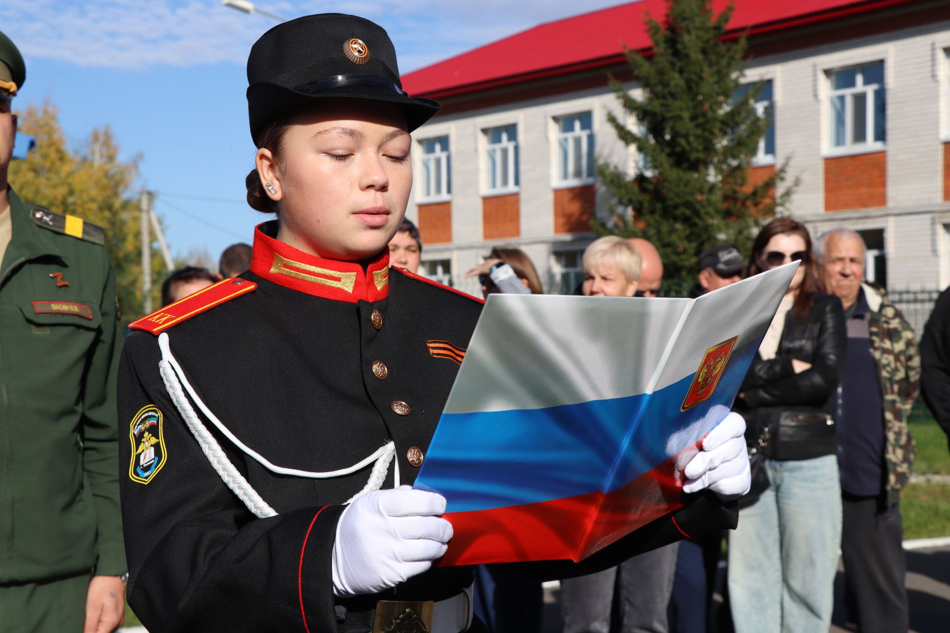В Тетюшской кадетской школе-интернате посвятили в кадеты 40 воспитанников