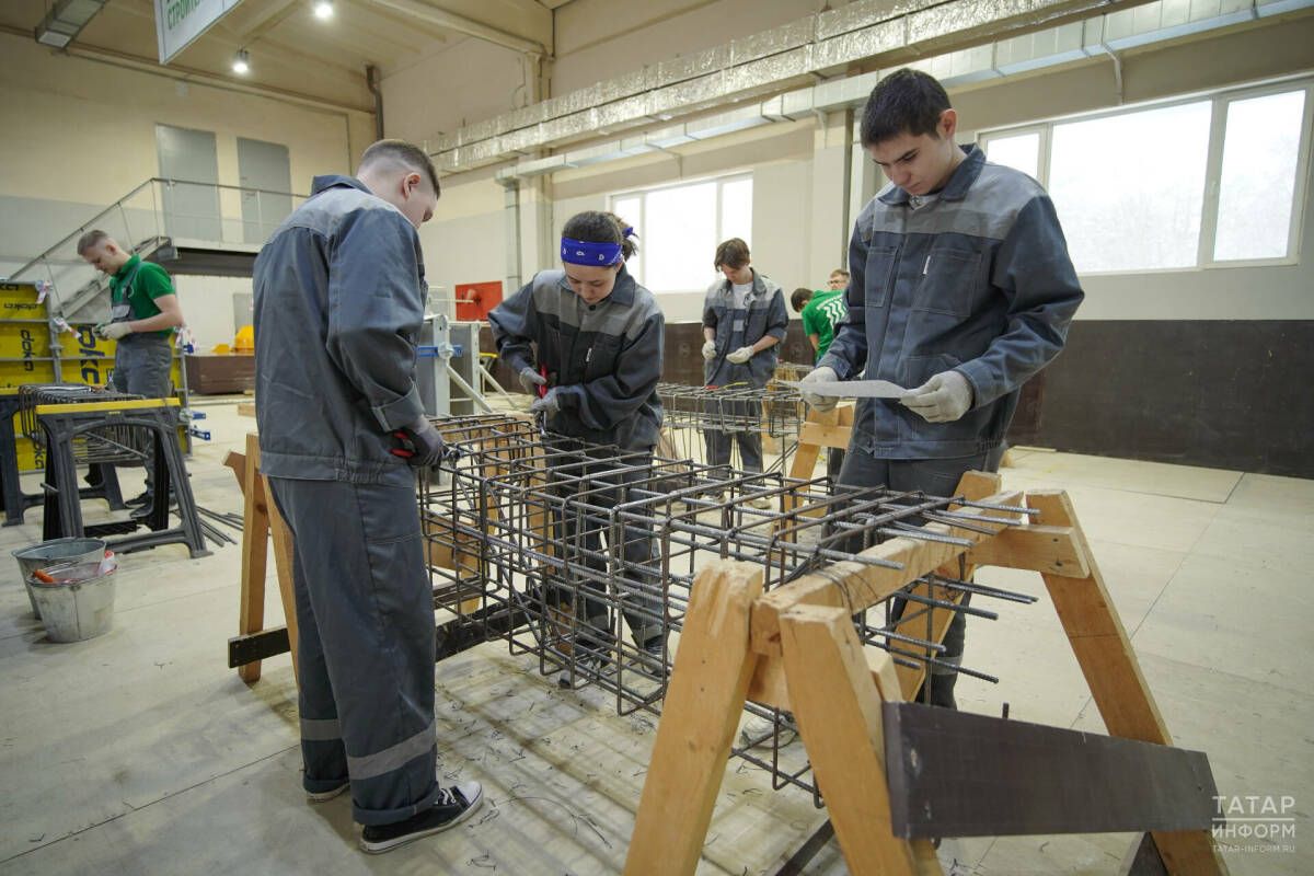 Больше 15 тысяч молодёжи Татарстана трудоустроены в 2025 году