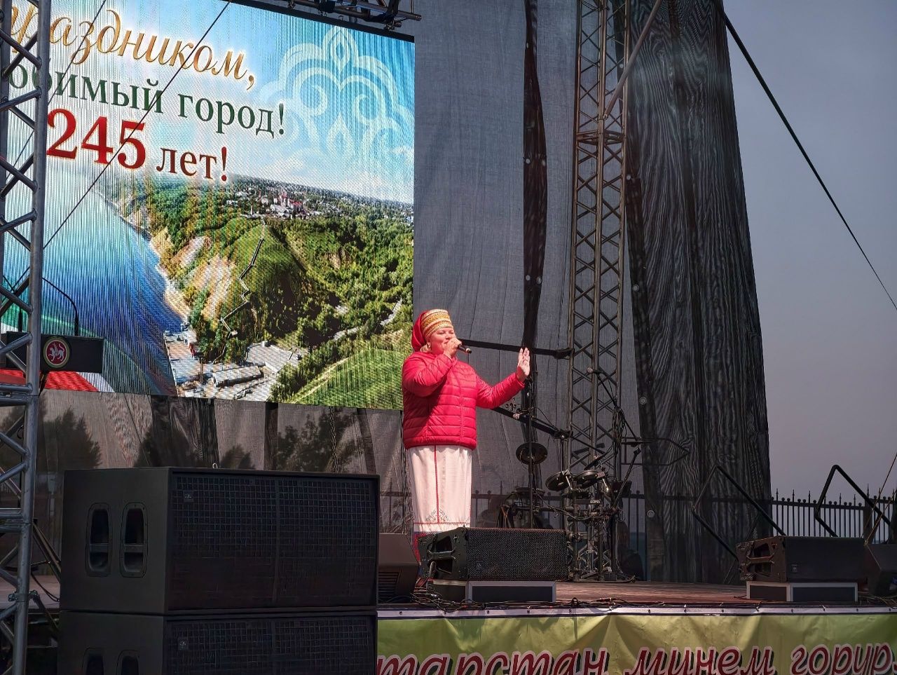 Тетюшане отметил  День города и республики
