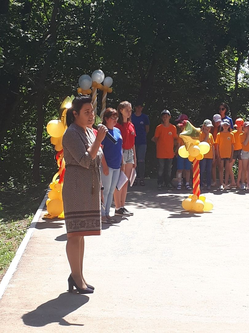 Сегодня, 24 июня состоялось торжественное открытие первой смены отдыха в загородном оздоровительном лагере " Чайка".