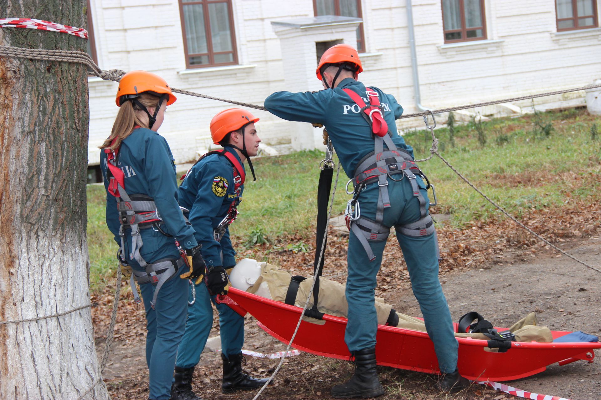Второй соревновательный день VIII Регионального чемпионата Ворлдскиллс Россия по компетенции «Спасательные работы».