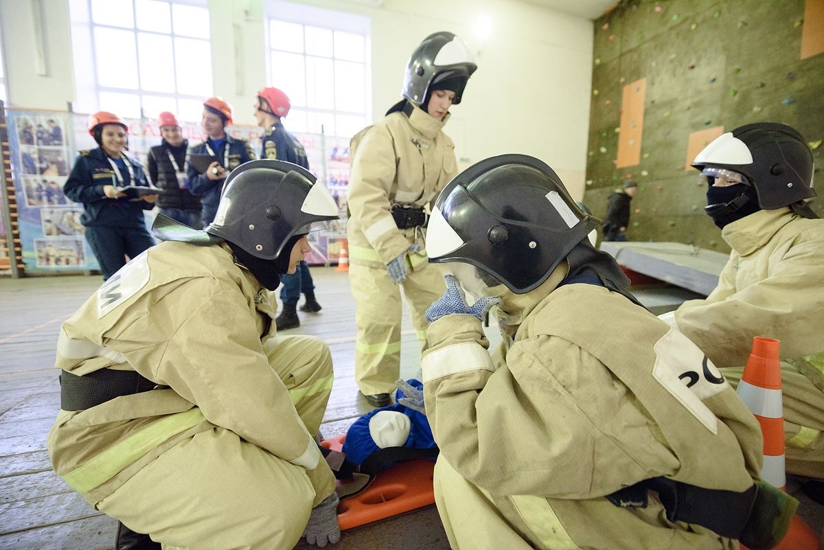 Заключительный день Регионального чемпионата Ворлдскиллс Россия по компетенции Спасательные работы, который проходит на базе Тетюшского государственного колледжа гражданской защиты.