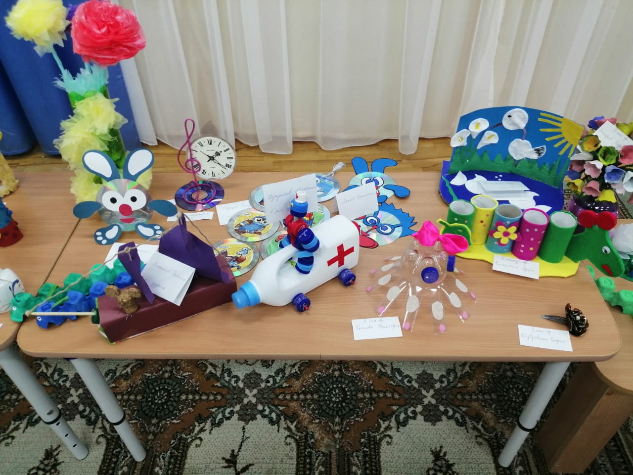В детском саду “Сказка” города Тетюши был проведен конкурс поделок “Дарморка”