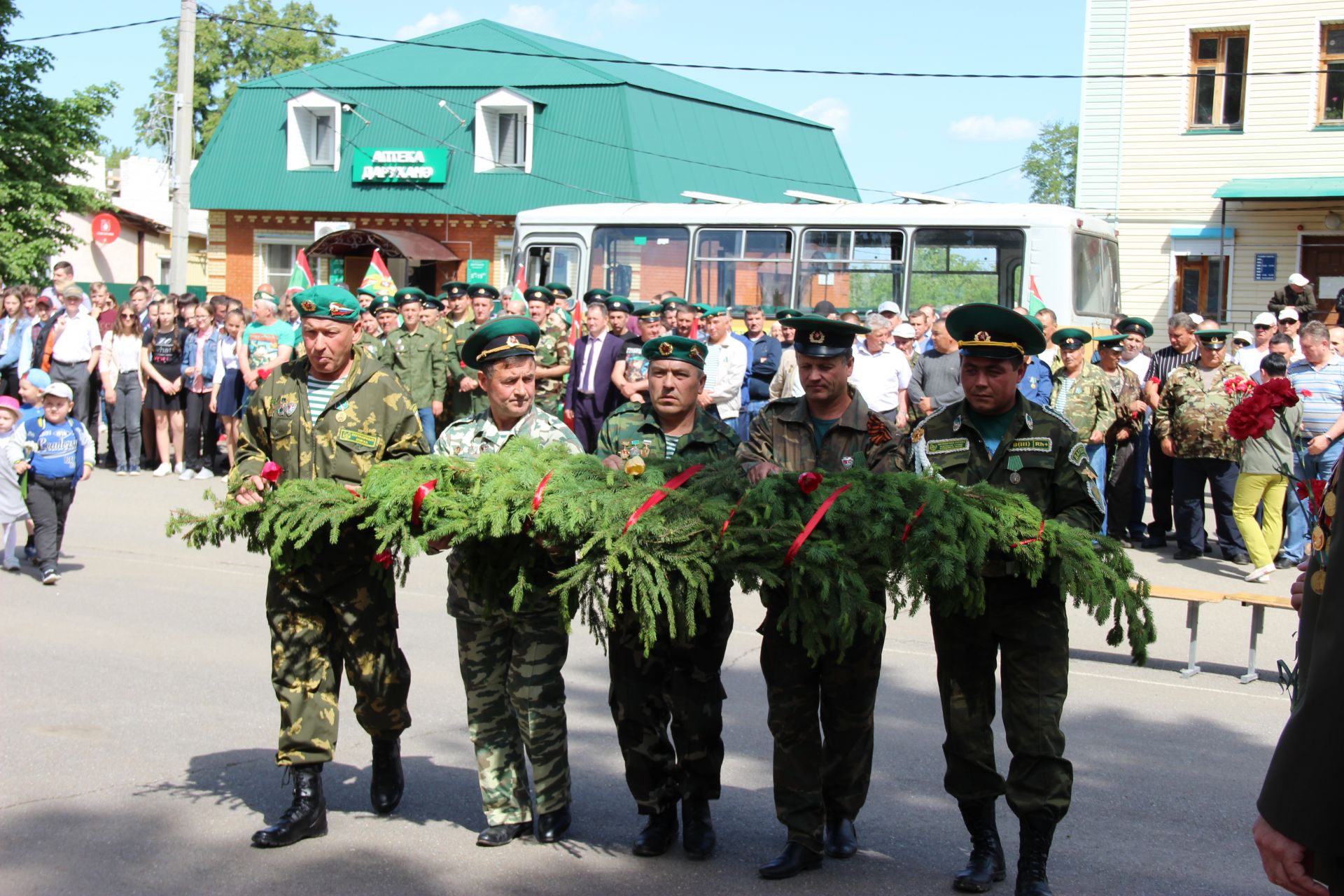 В Тетюшах состоялся митинг , посвященный Дню пограничника, часть 2