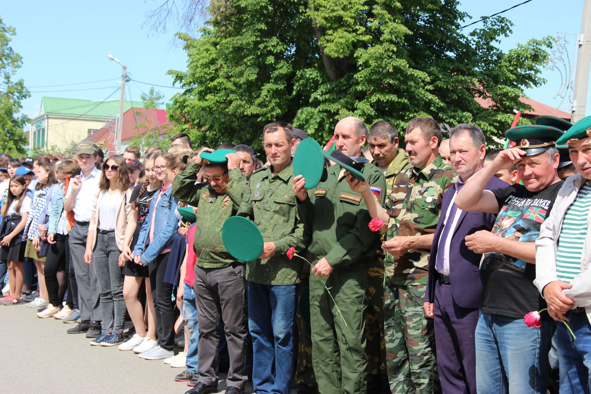 В Тетюшах состоялся митинг , посвященный Дню пограничника, часть 2