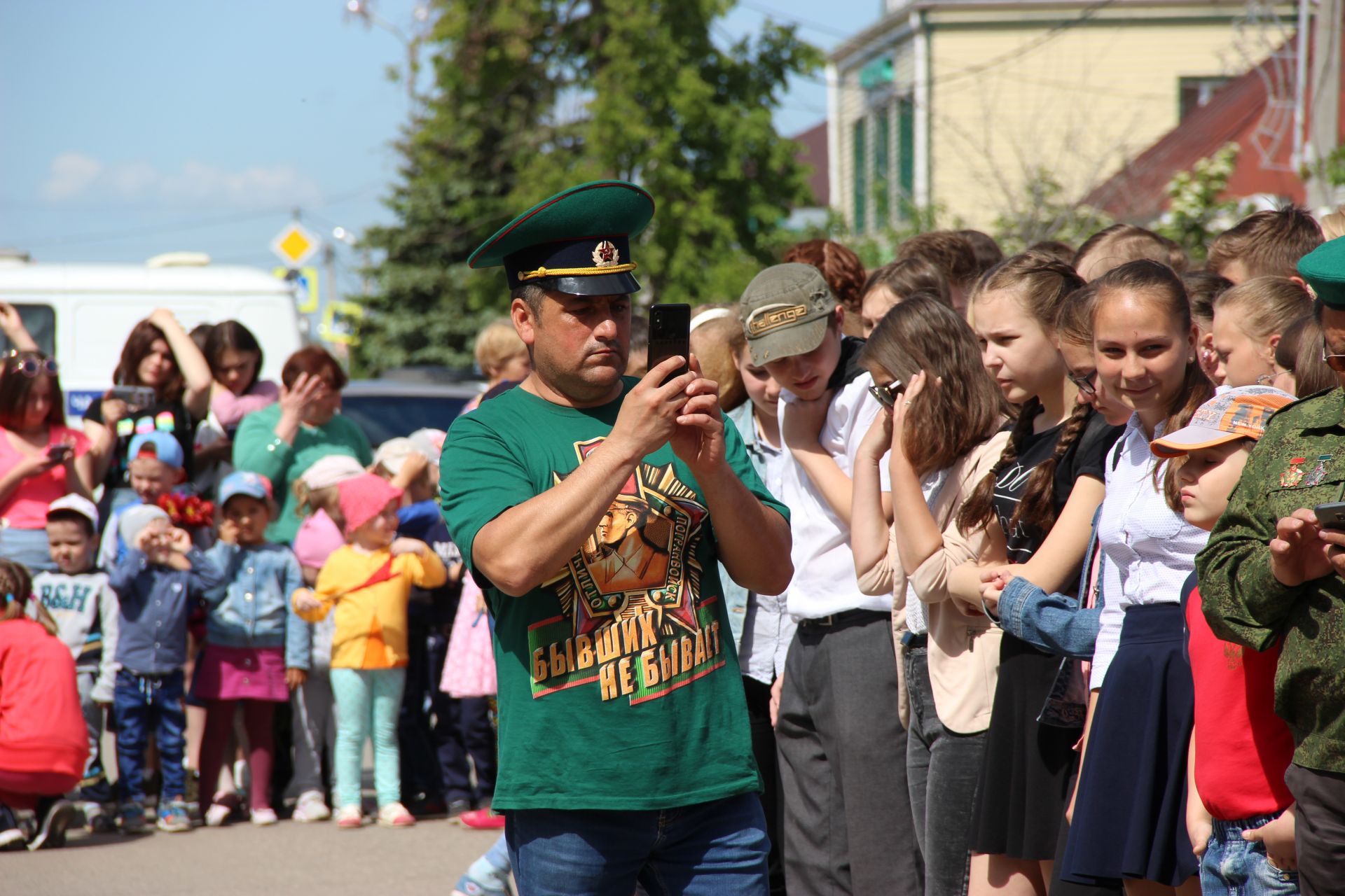 В Тетюшах состоялся митинг , посвященный Дню пограничника, часть 1