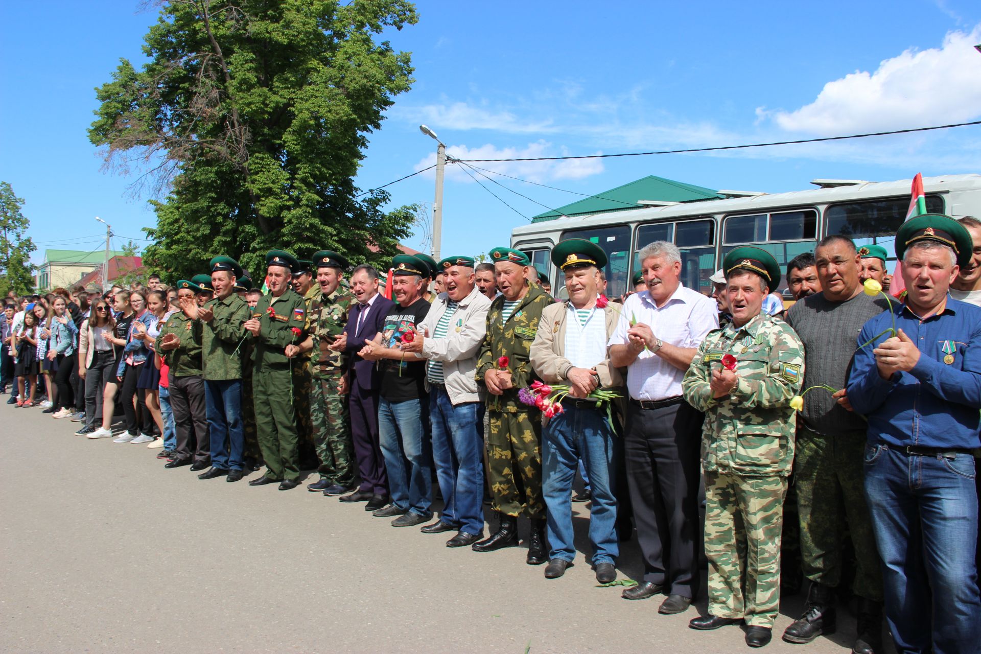 В Тетюшах состоялся митинг , посвященный Дню пограничника, часть 2