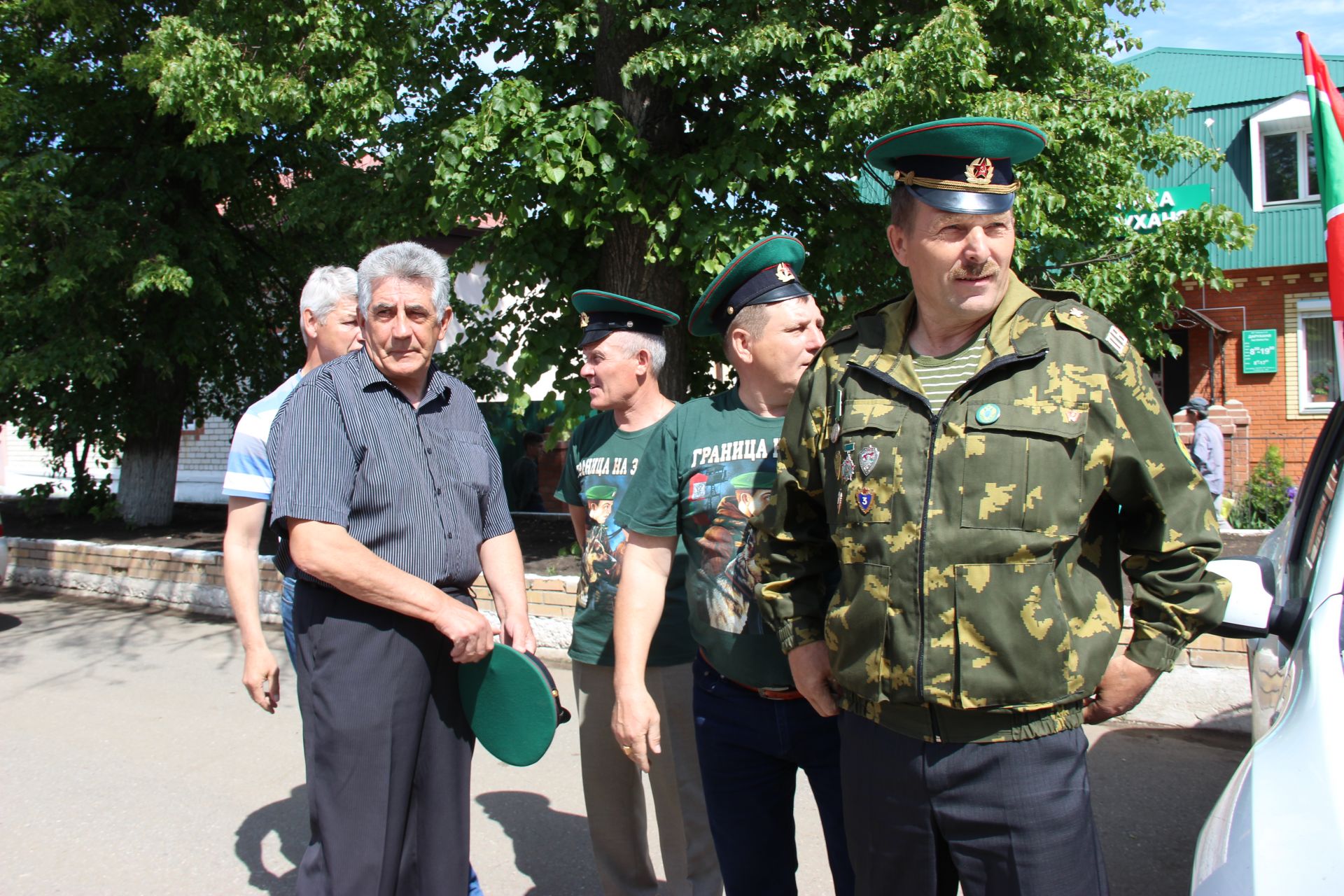 В Тетюшах состоялся митинг , посвященный Дню пограничника, часть 1