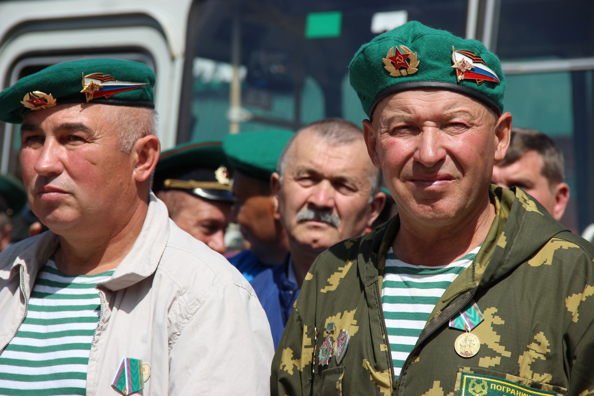 В Тетюшах состоялся митинг , посвященный Дню пограничника, часть 3